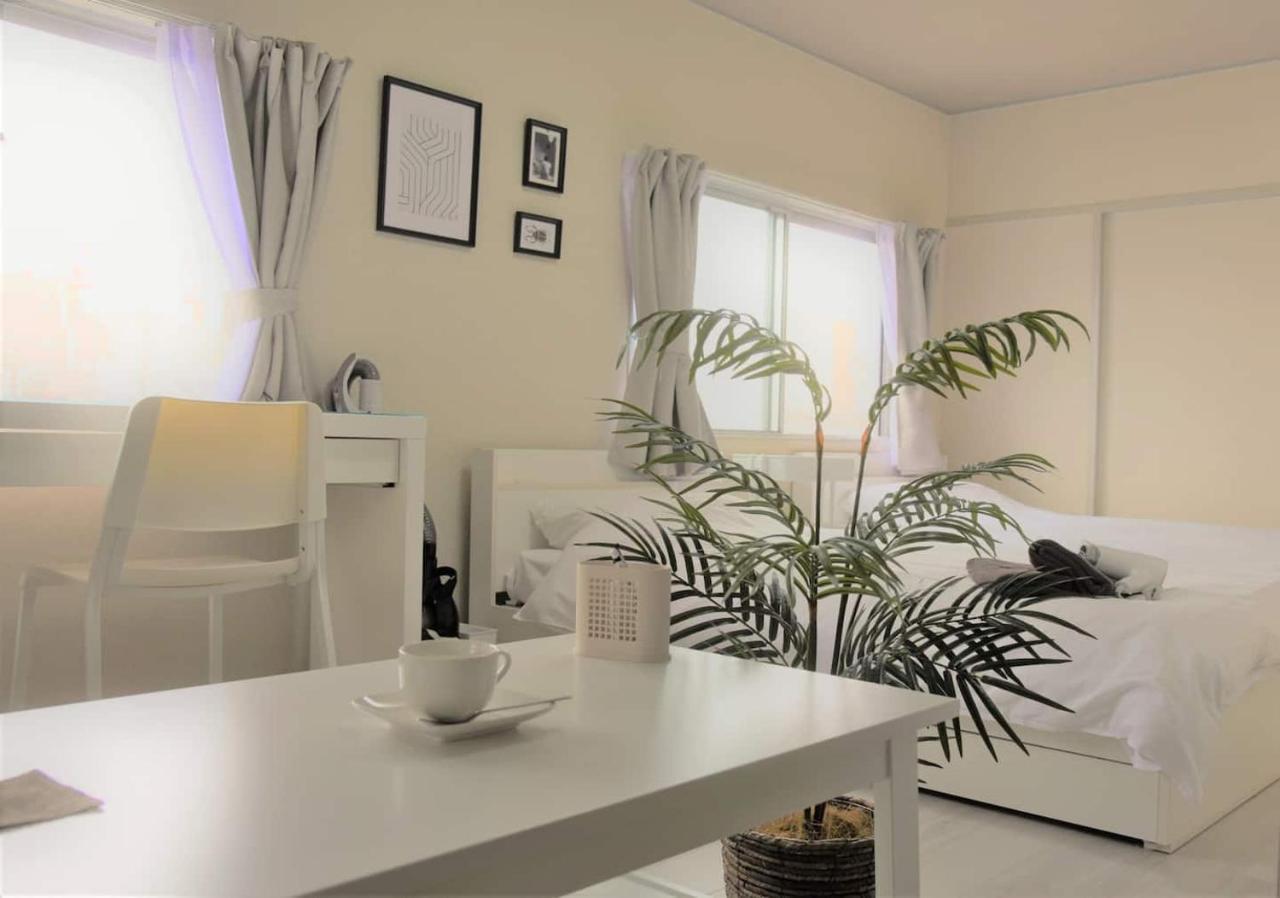 Osaka U-Shuku Apartment Bagian luar foto