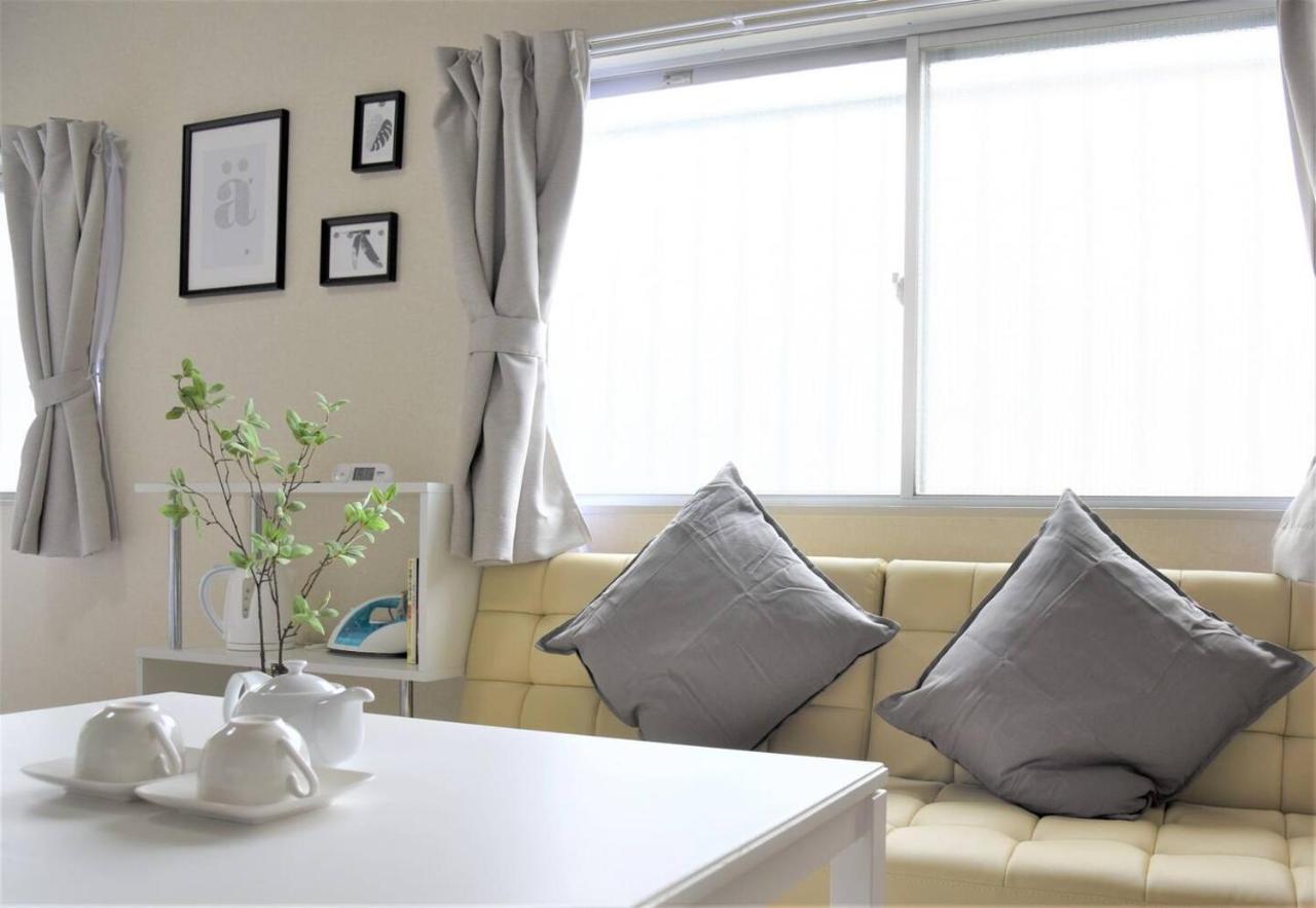 Osaka U-Shuku Apartment Bagian luar foto