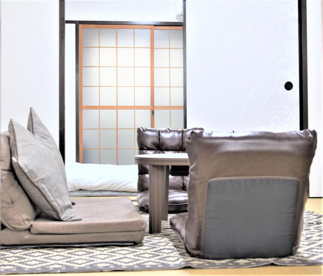 Osaka U-Shuku Apartment Bagian luar foto